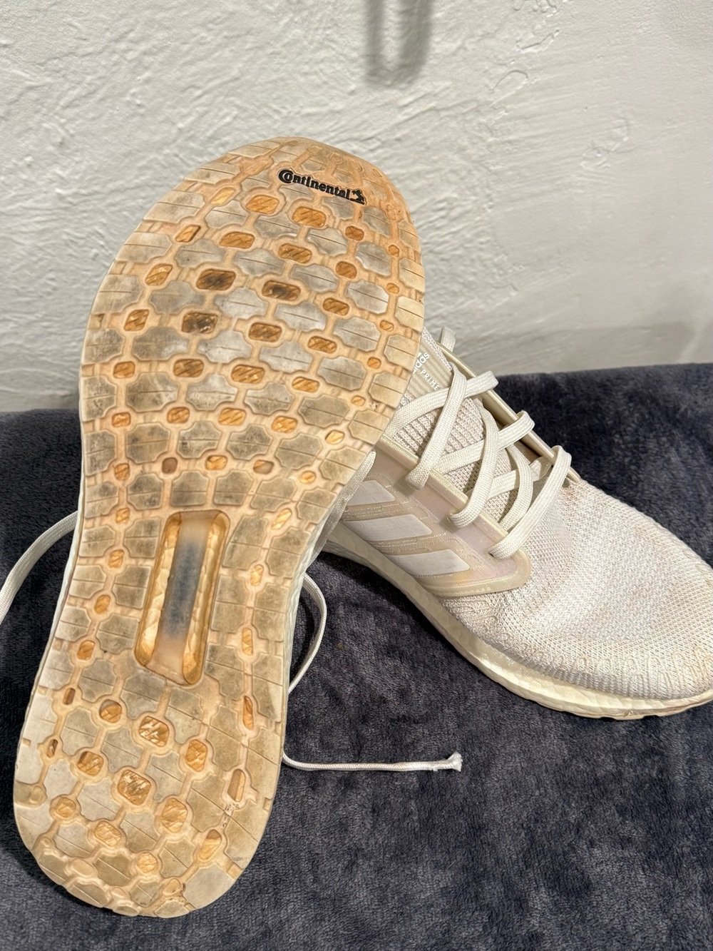 adidas Pureboost 22 - Picture 3 of 4